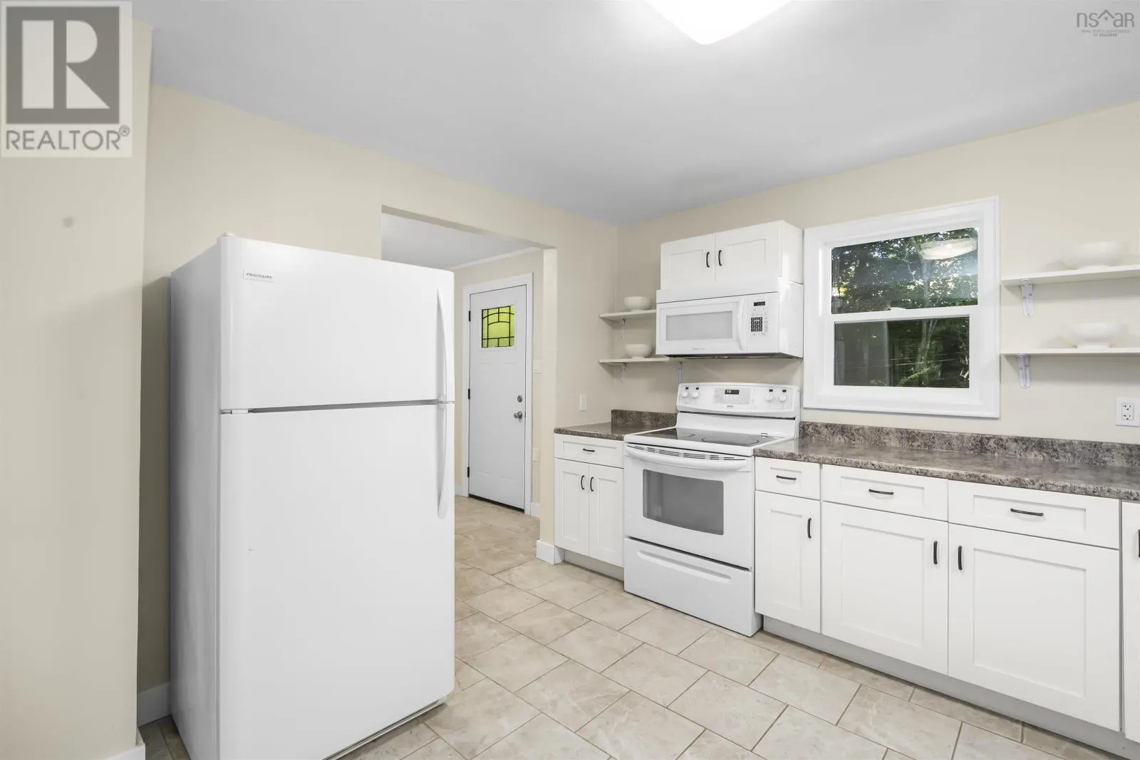 29 Kent Avenue