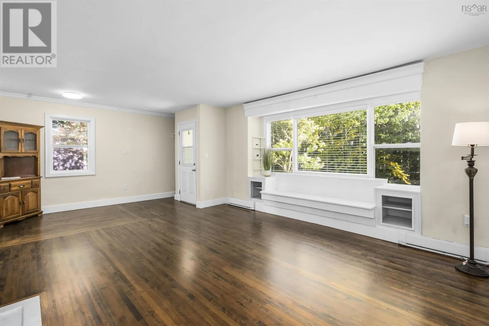 29 Kent Avenue