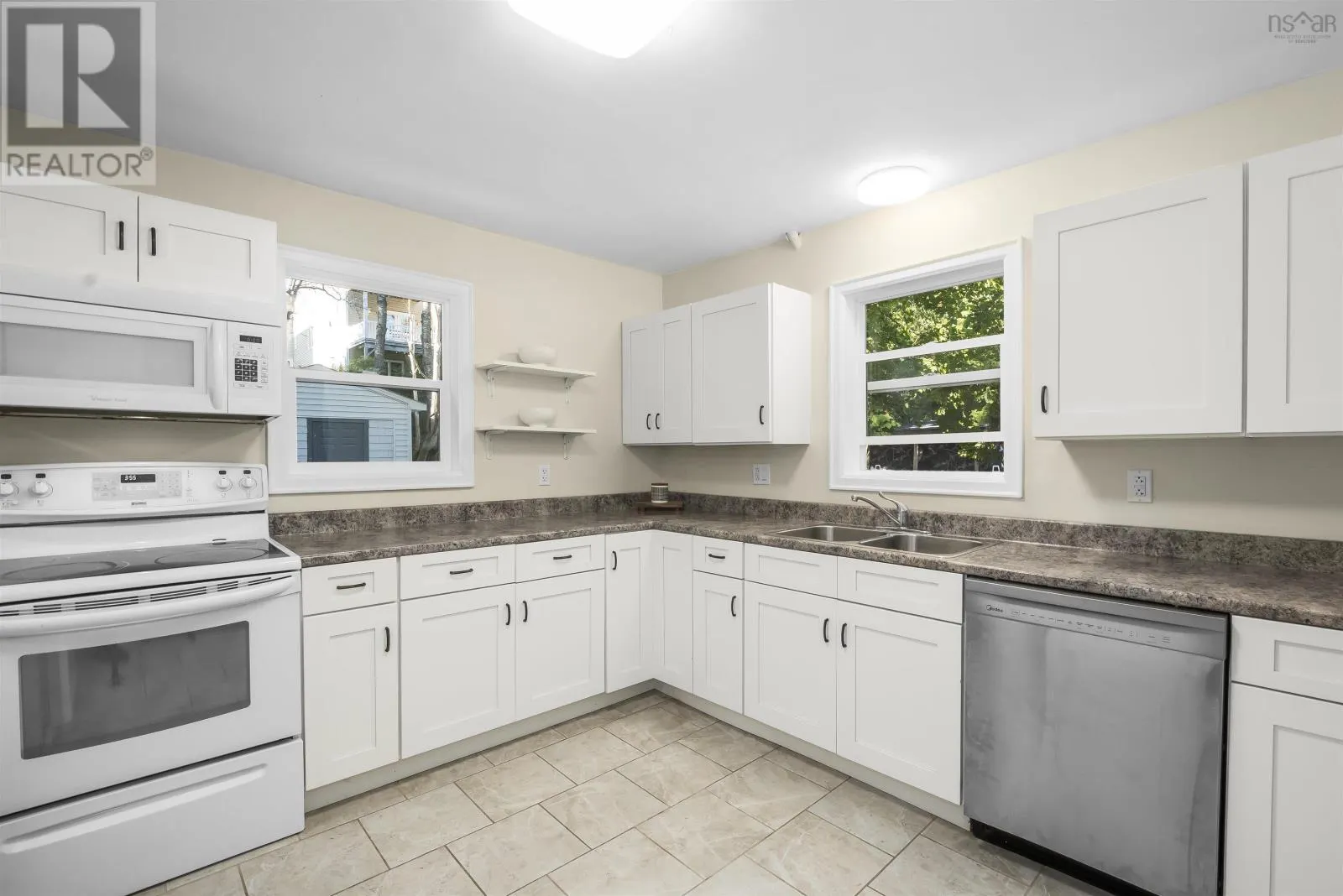 29 Kent Avenue