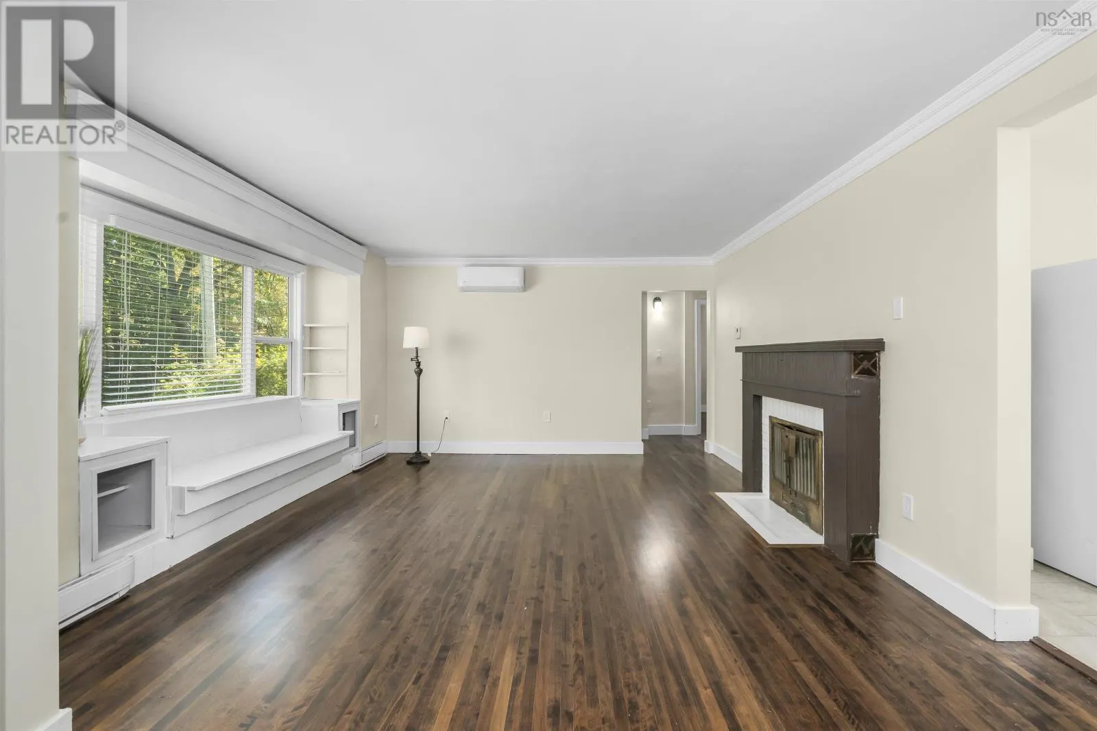 29 Kent Avenue