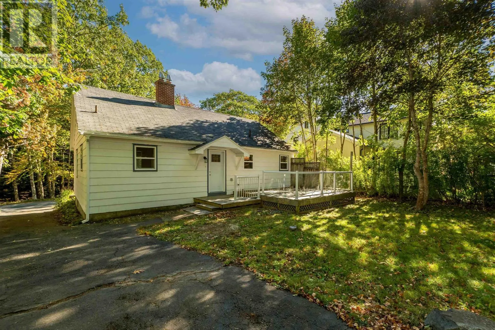 29 Kent Avenue