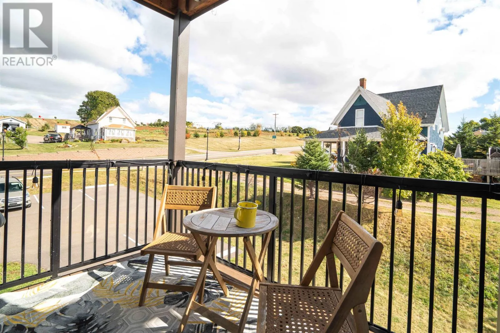 302 19719 Rte 2 Highway|Churchill Condominium