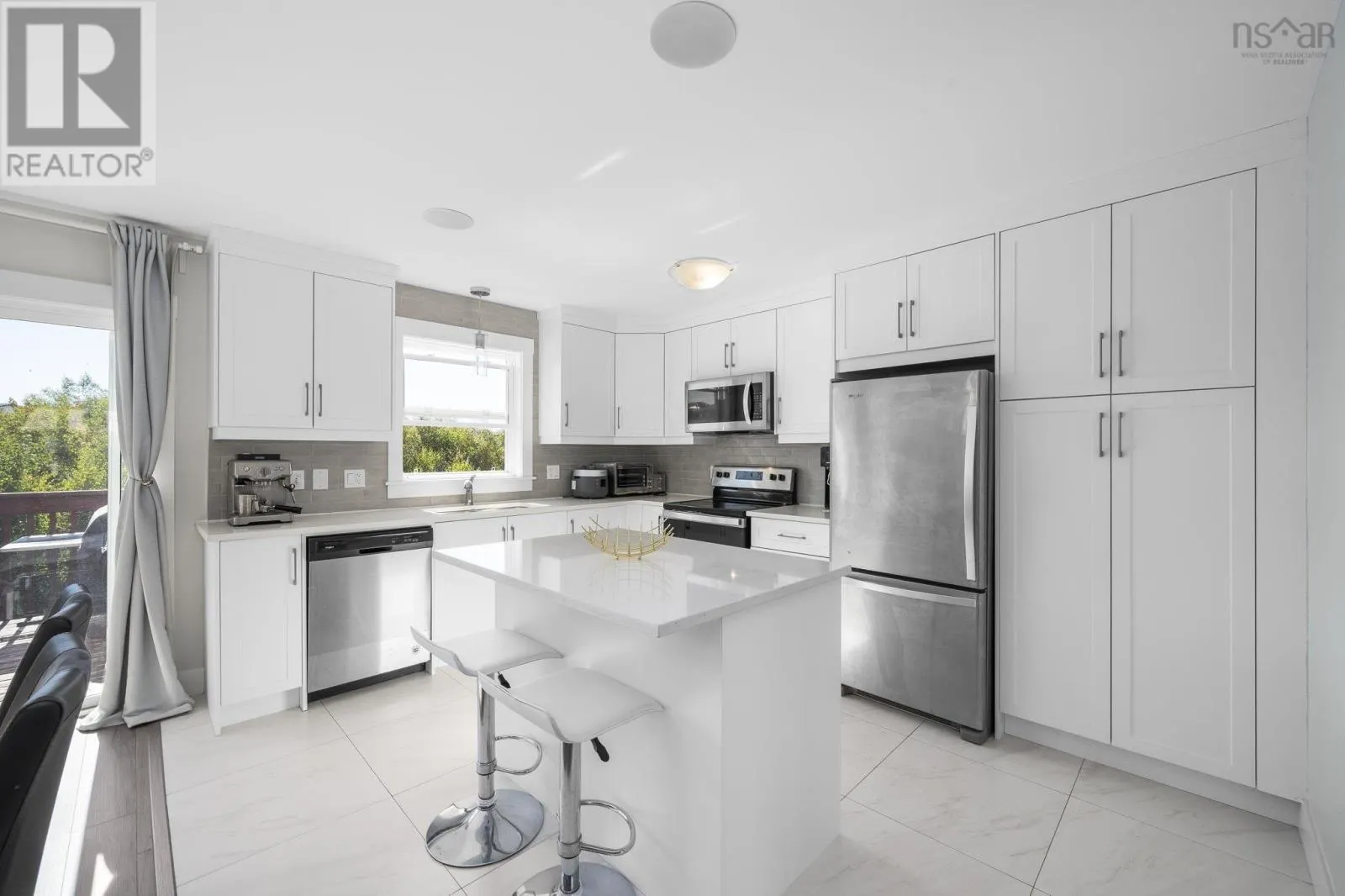 35 Onyx Crescent