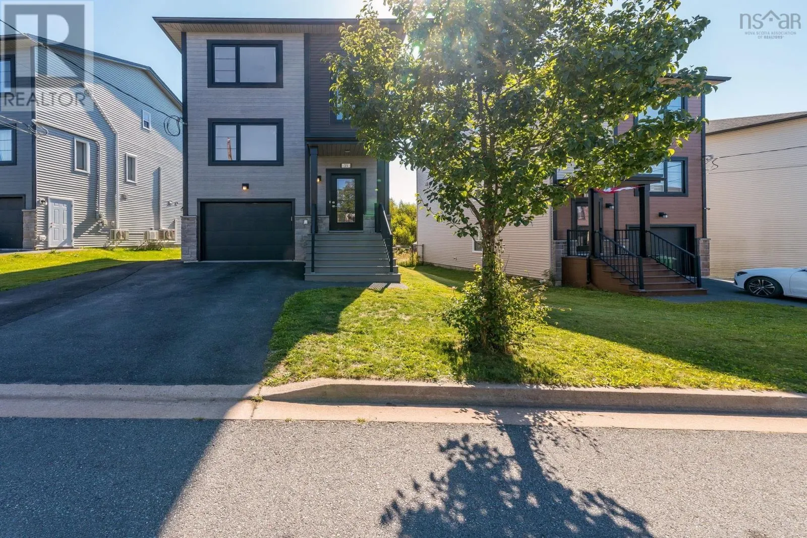 35 Onyx Crescent