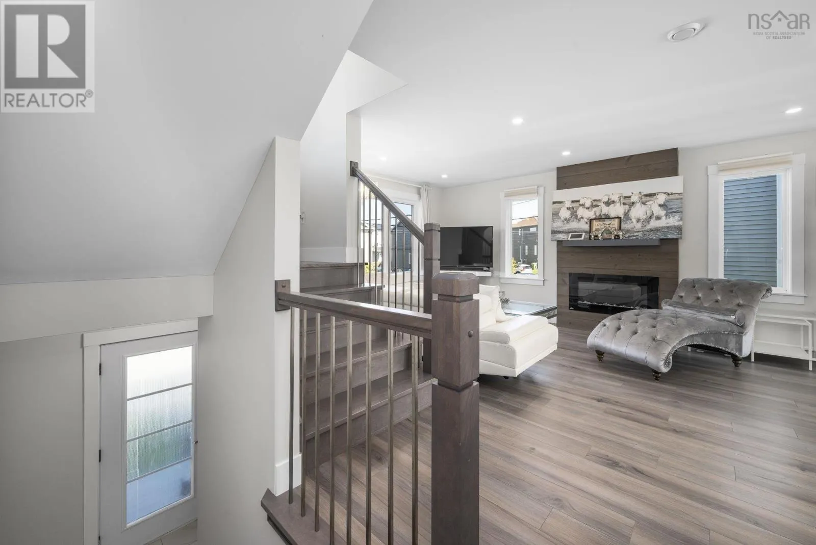 35 Onyx Crescent