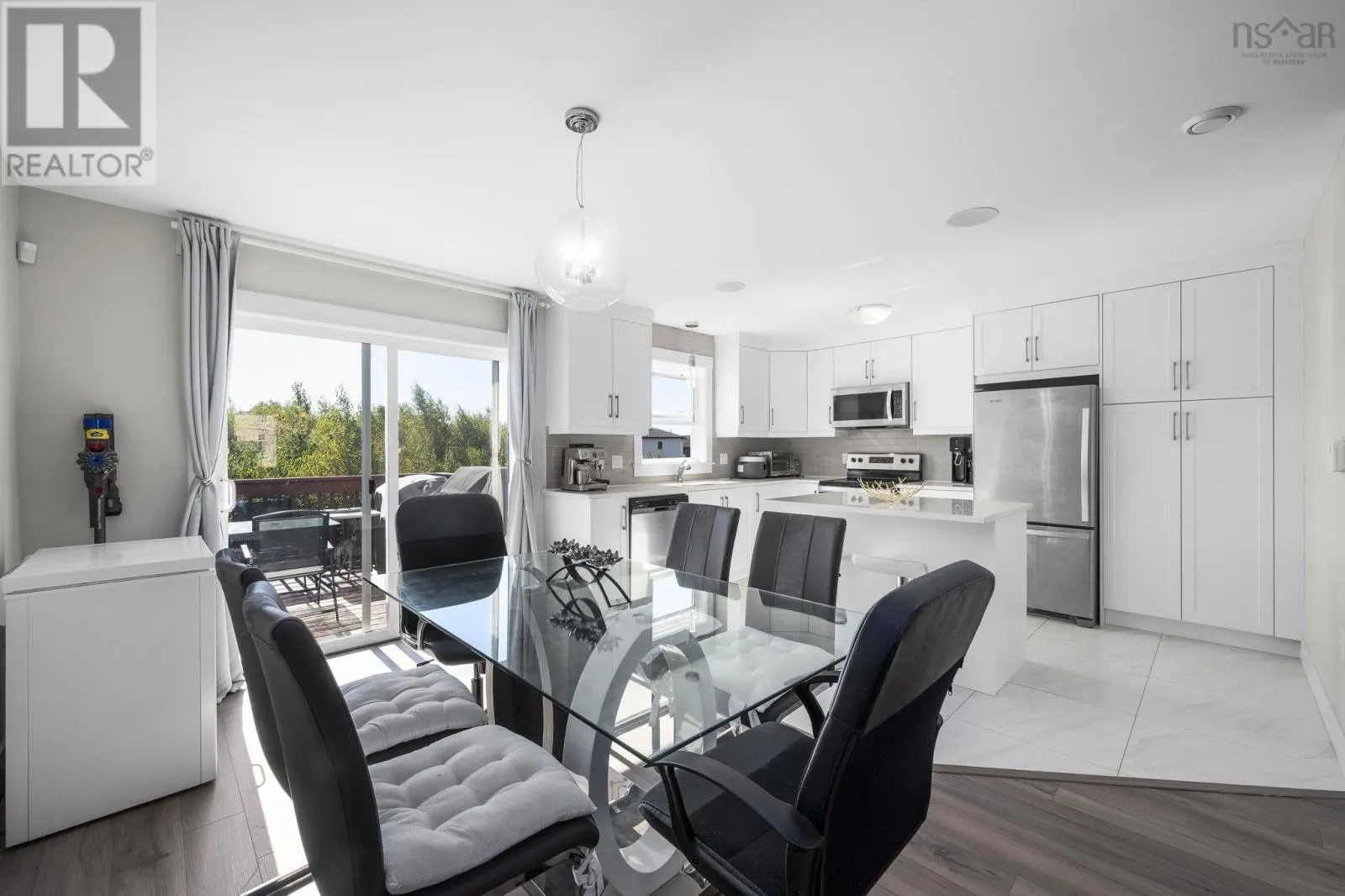 35 Onyx Crescent