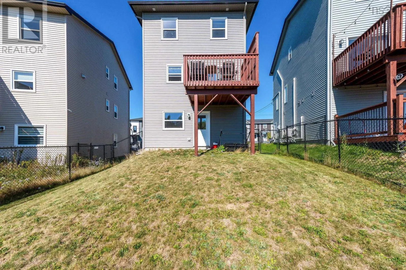 35 Onyx Crescent