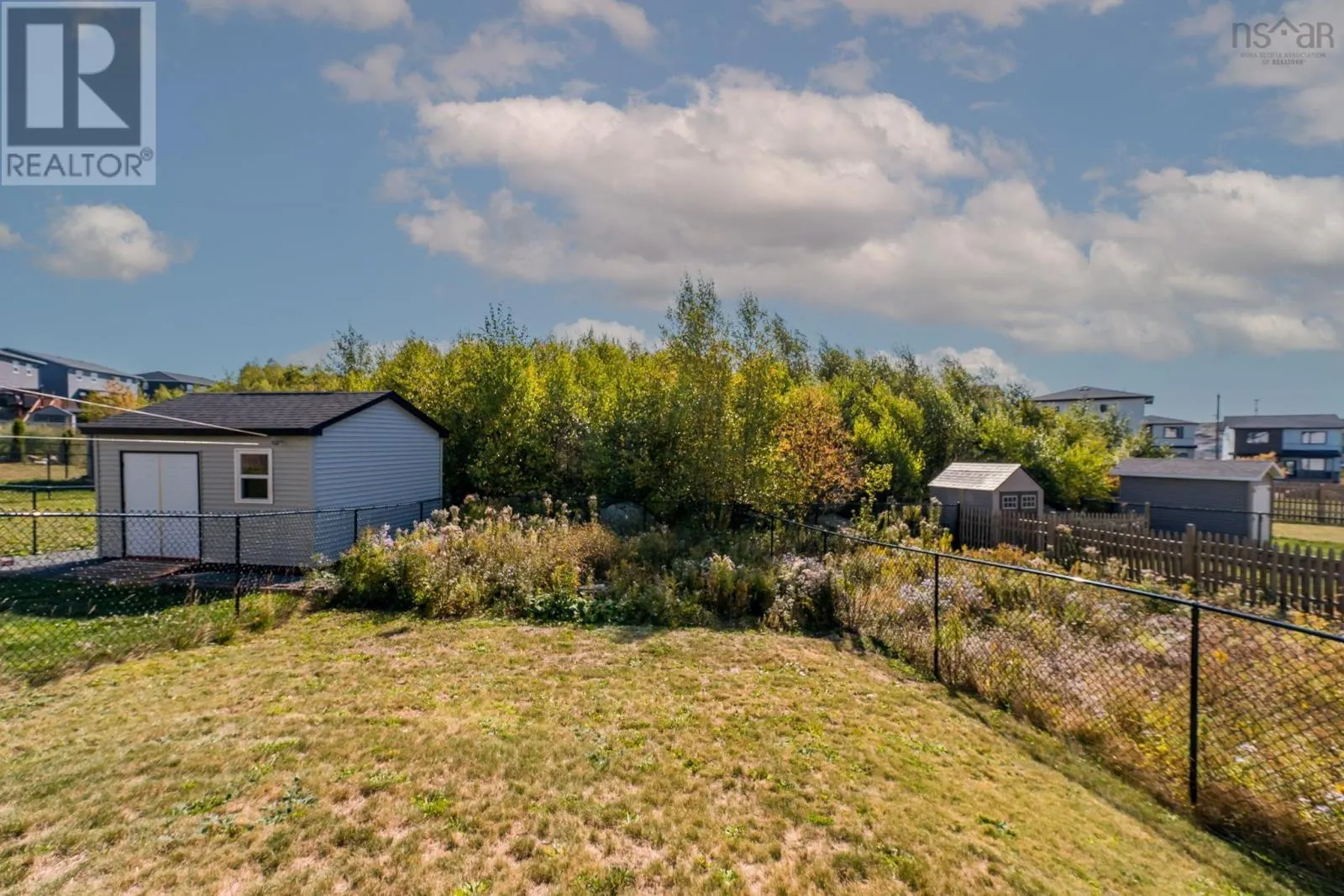 35 Onyx Crescent
