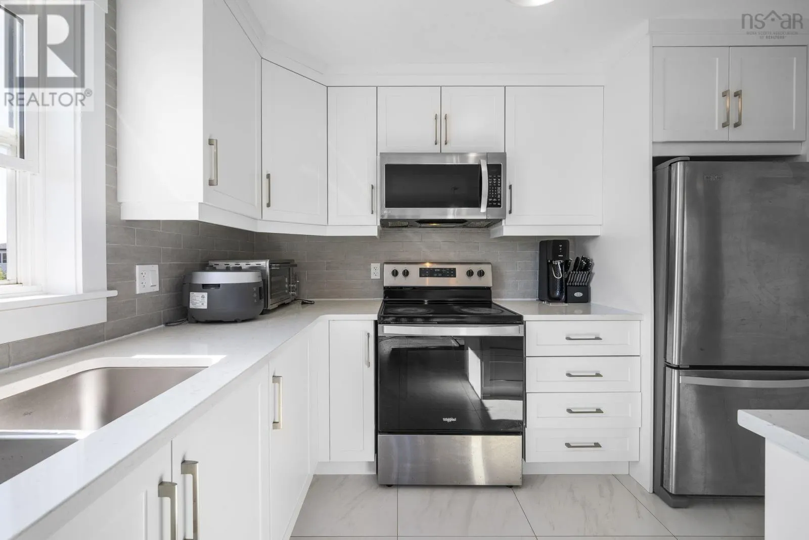 35 Onyx Crescent