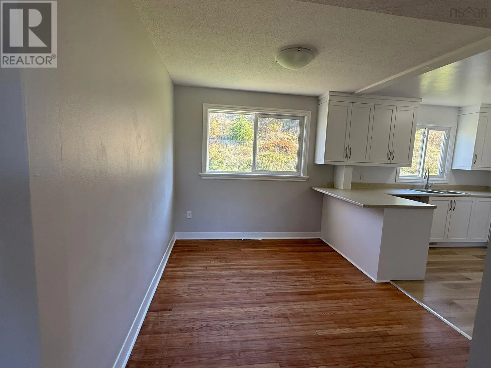 43 B Kennedy Drive