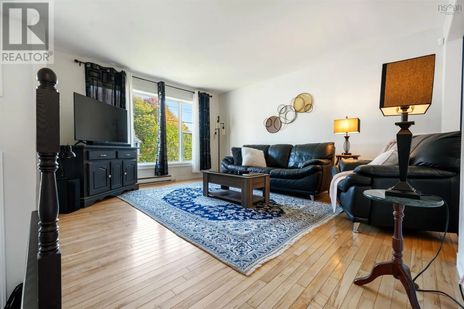 82 Sunnyvale Crescent
