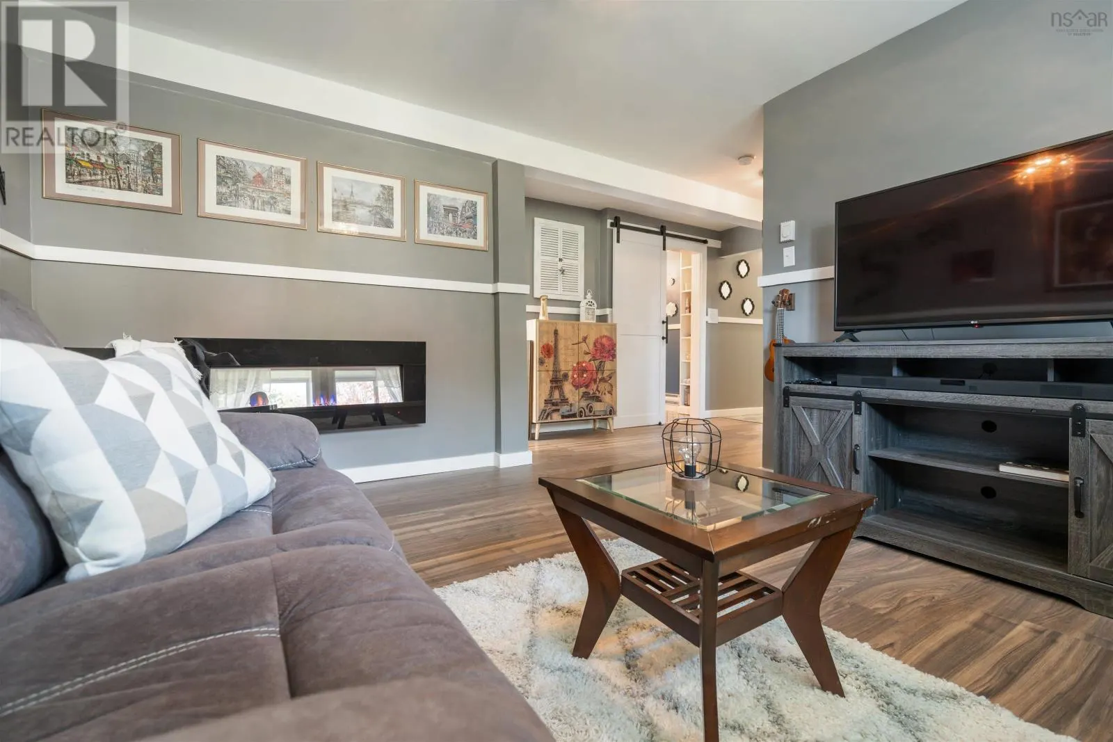 82 Sunnyvale Crescent