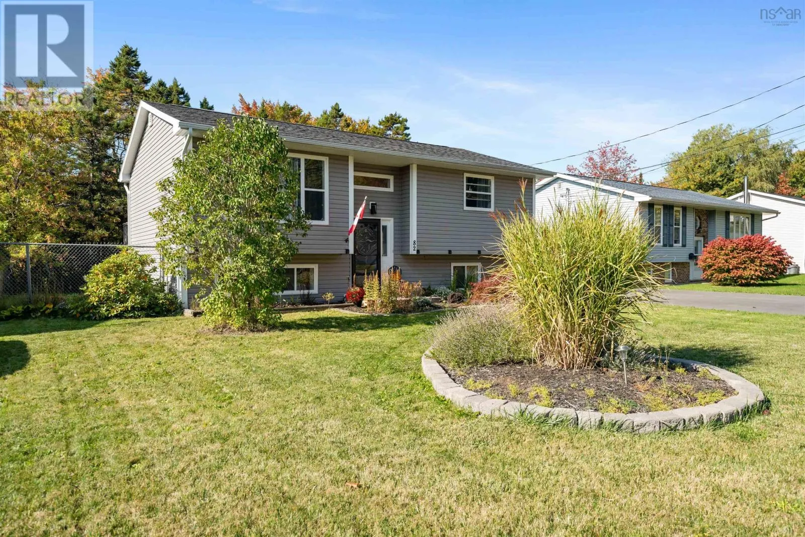 82 Sunnyvale Crescent