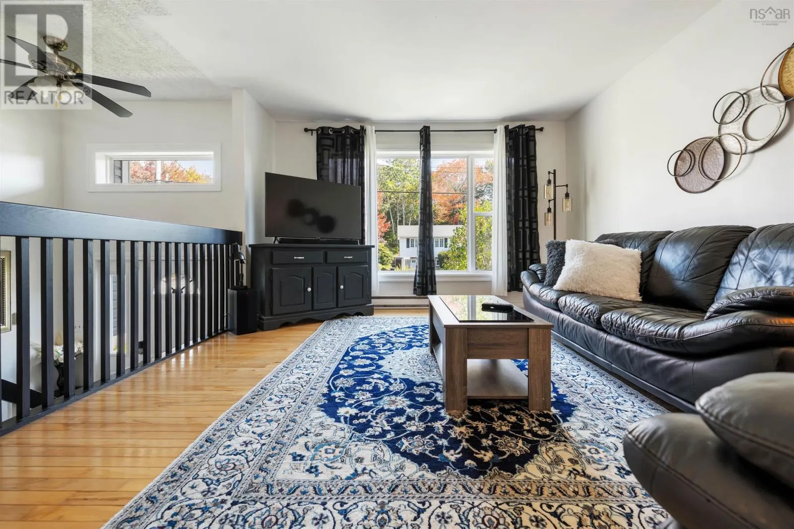 82 Sunnyvale Crescent