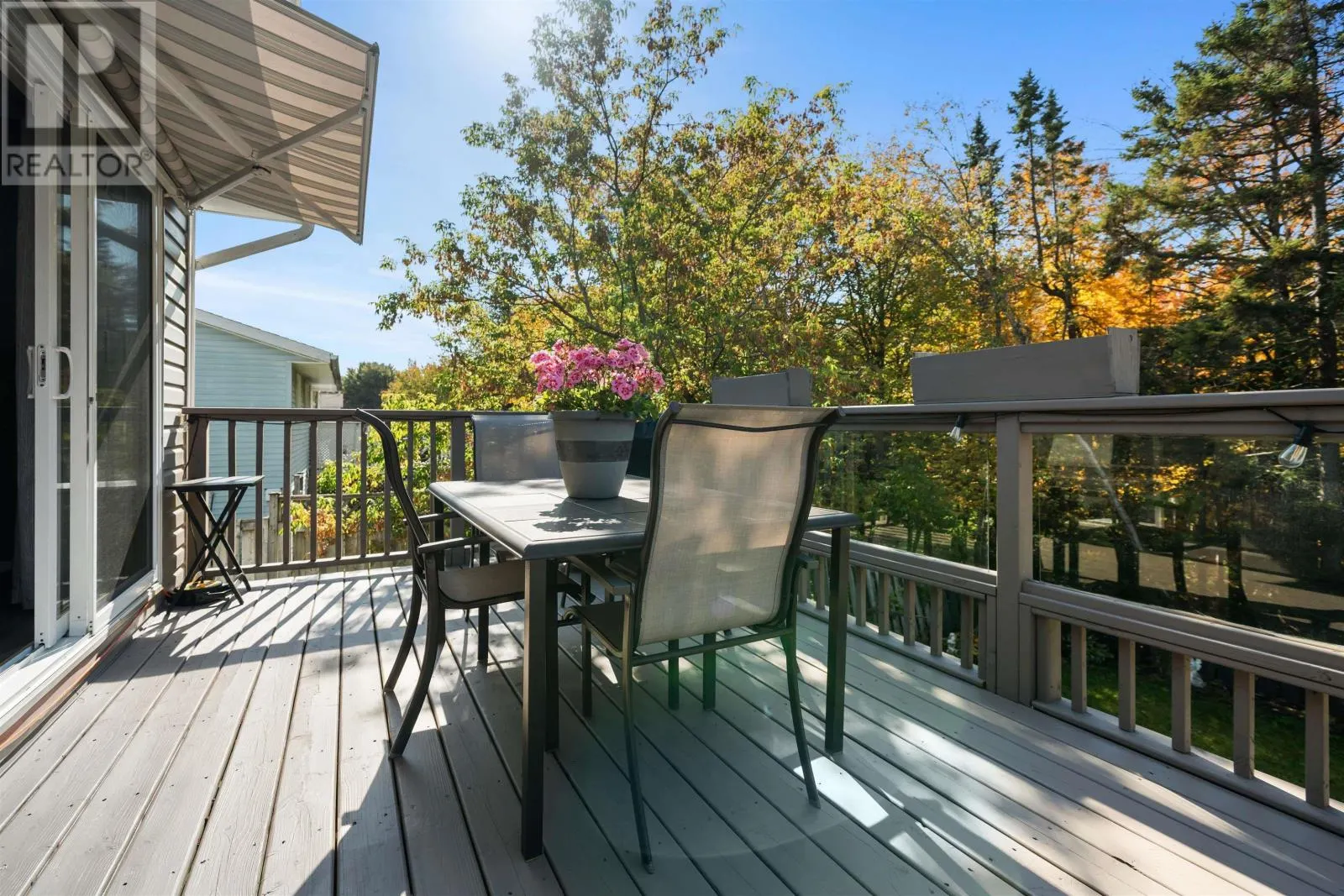 82 Sunnyvale Crescent
