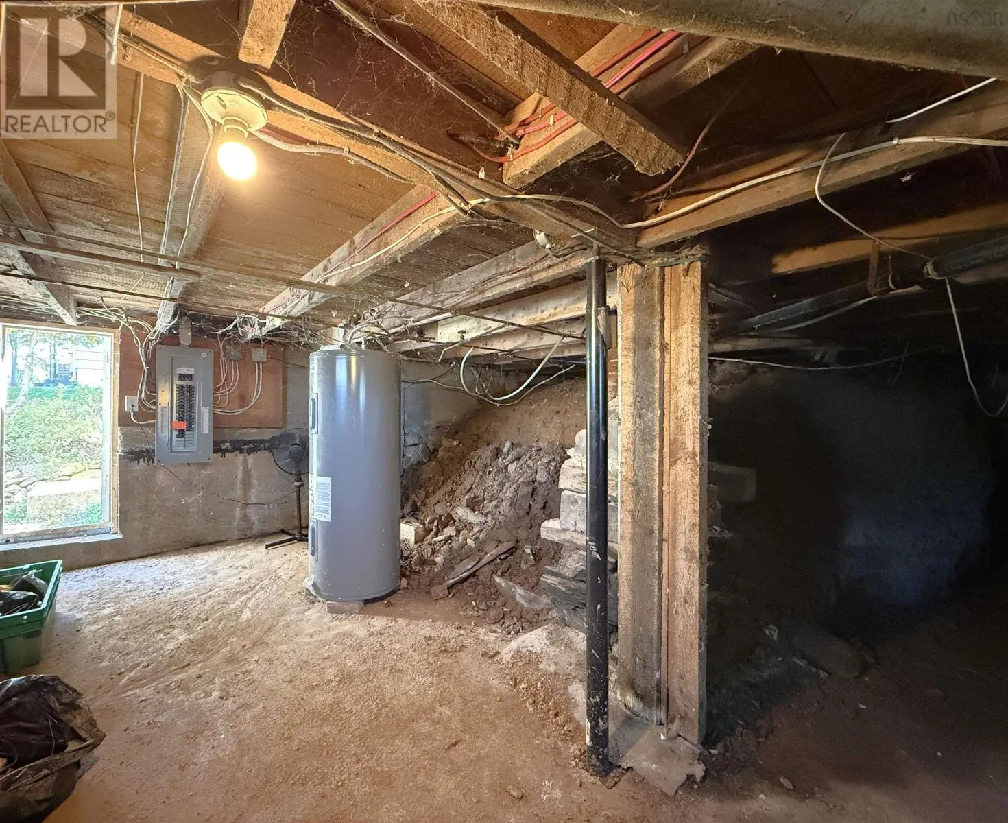 275 Dufferin Street