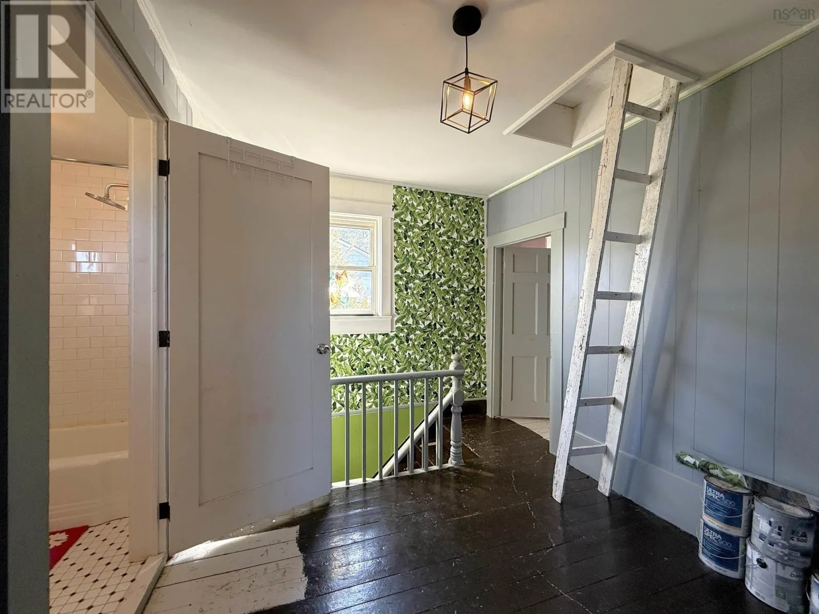 275 Dufferin Street