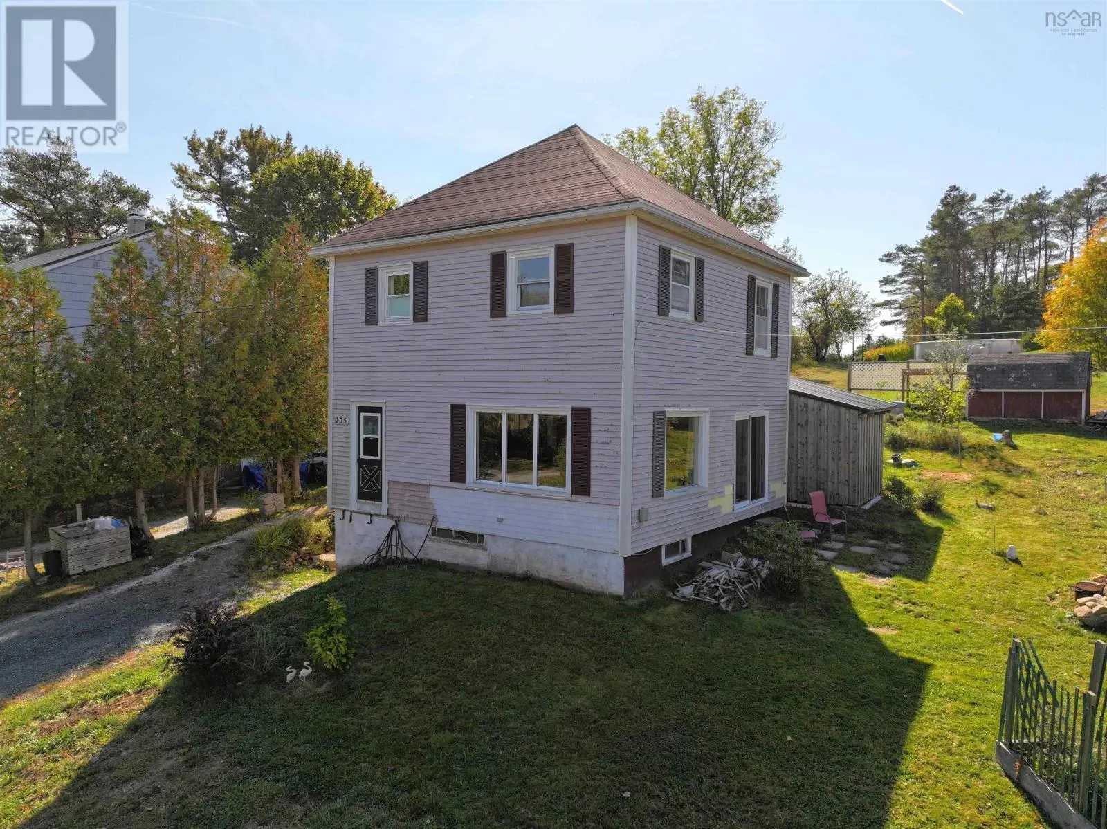 275 Dufferin Street