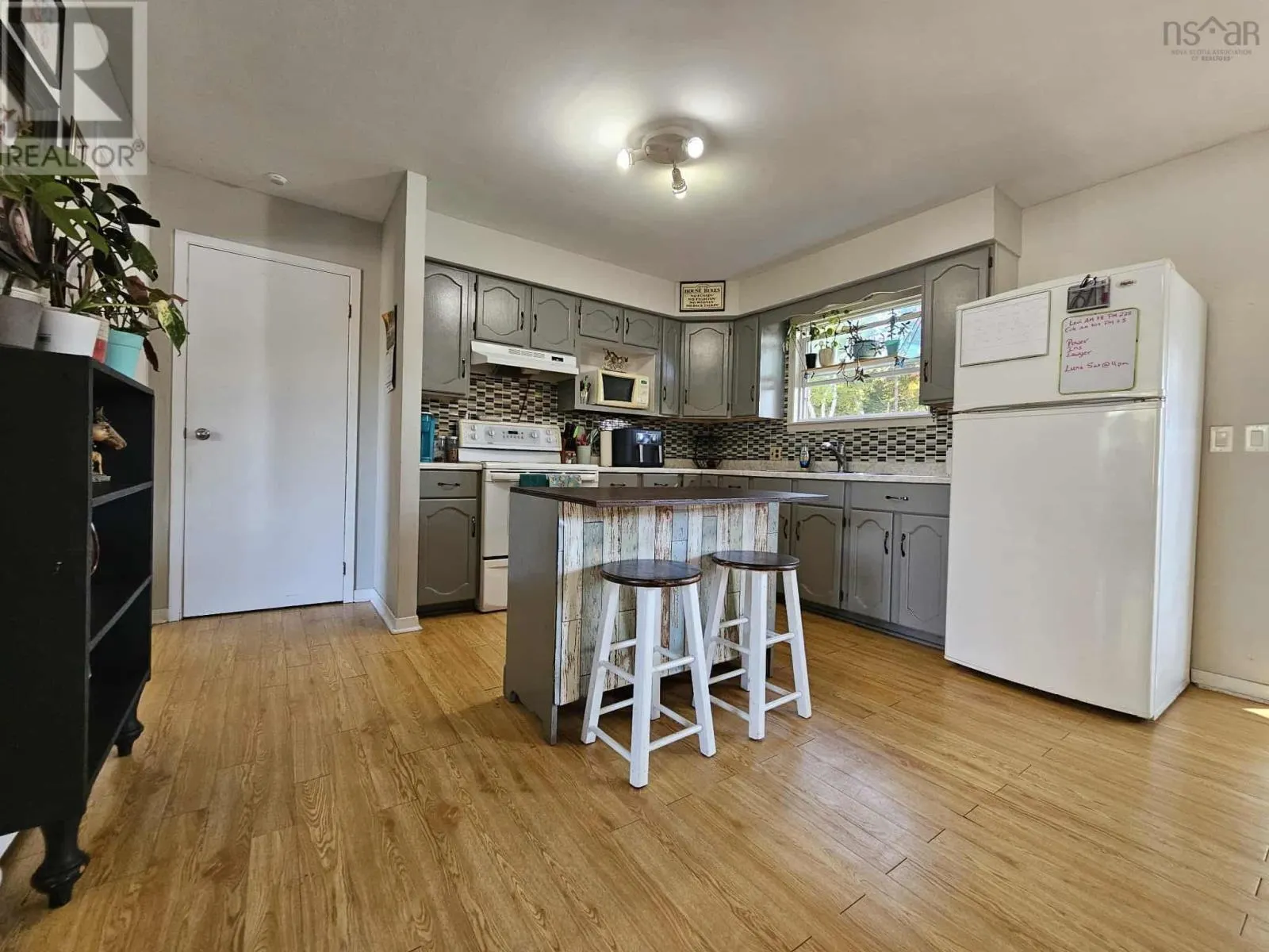 45 Salter Avenue