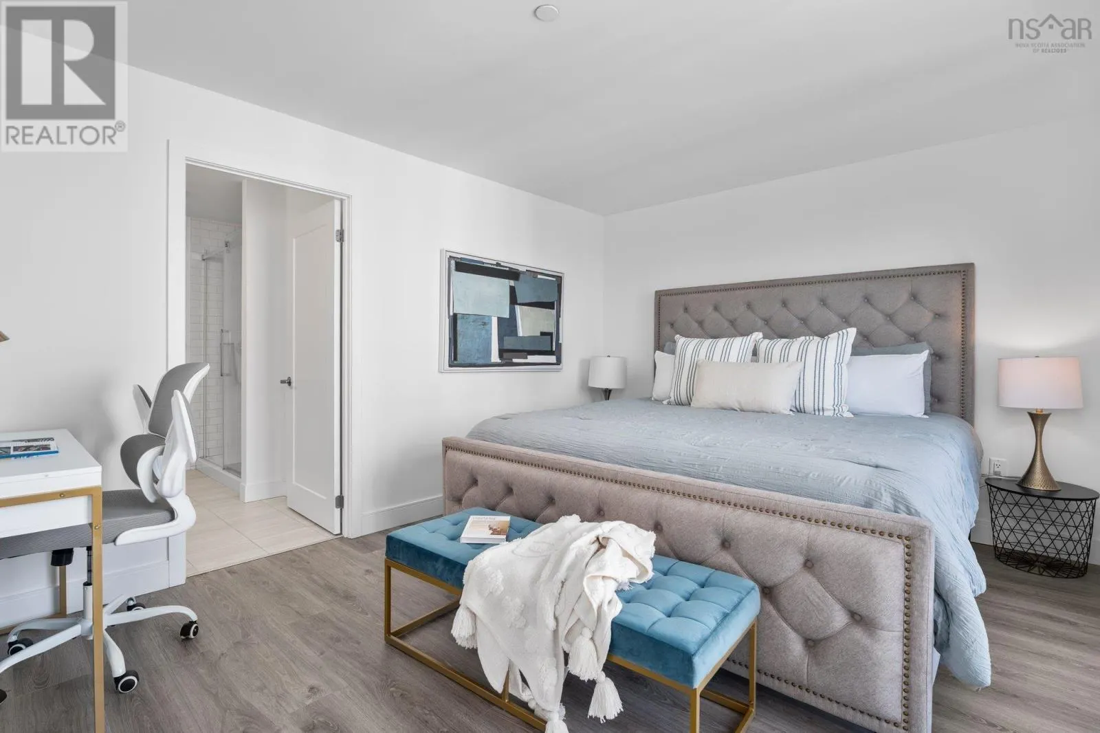 1205 72 Seapoint Road