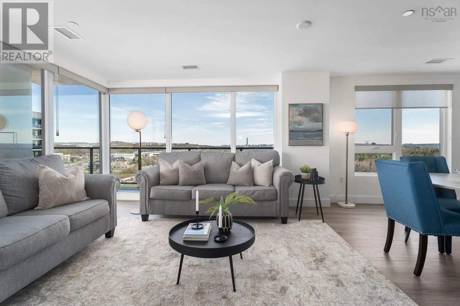 1205 72 Seapoint Road