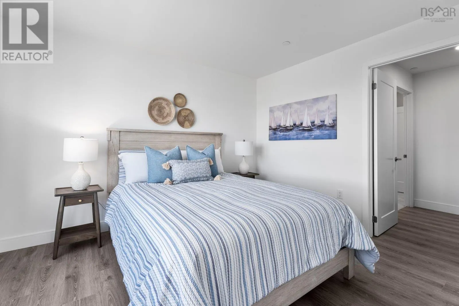 1205 72 Seapoint Road