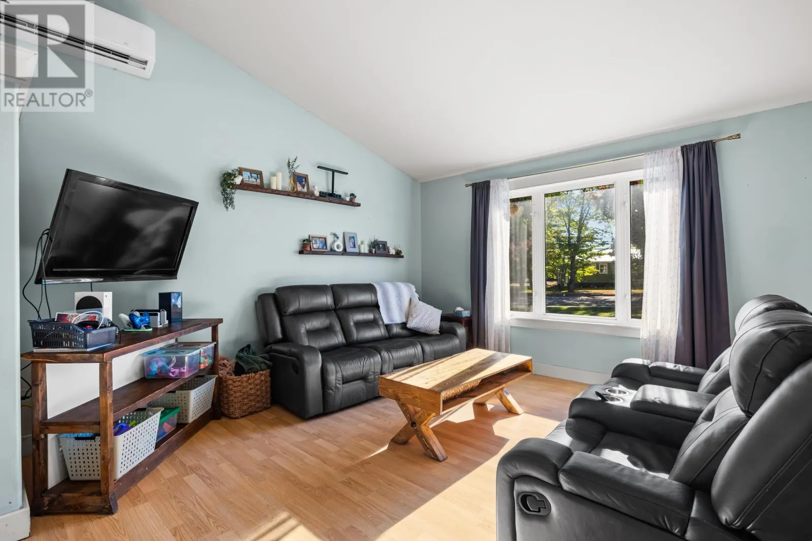 91 Lady Slipper Drive
