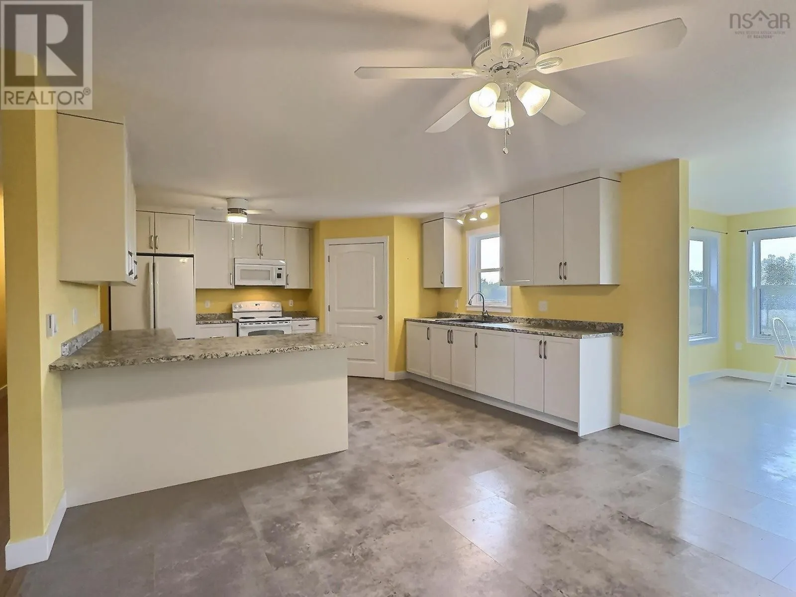 863 Gray Road|Livia Meadows