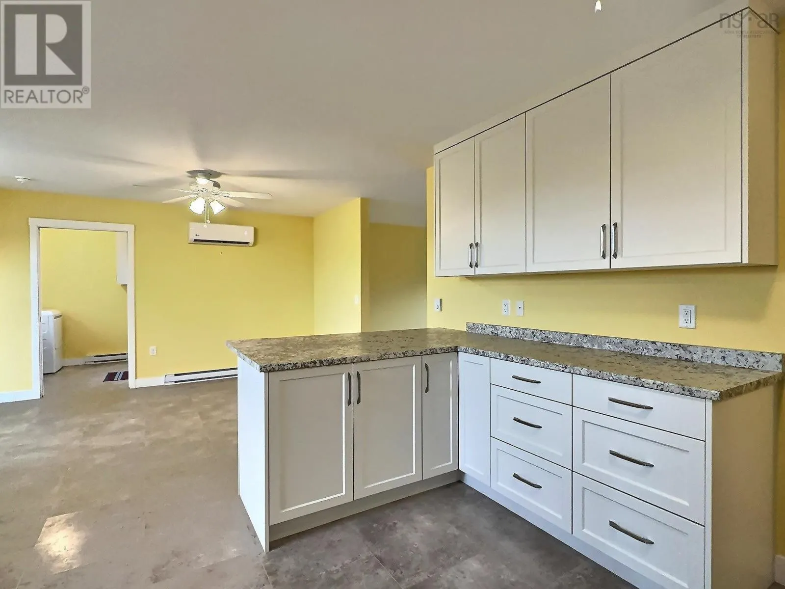 863 Gray Road|Livia Meadows