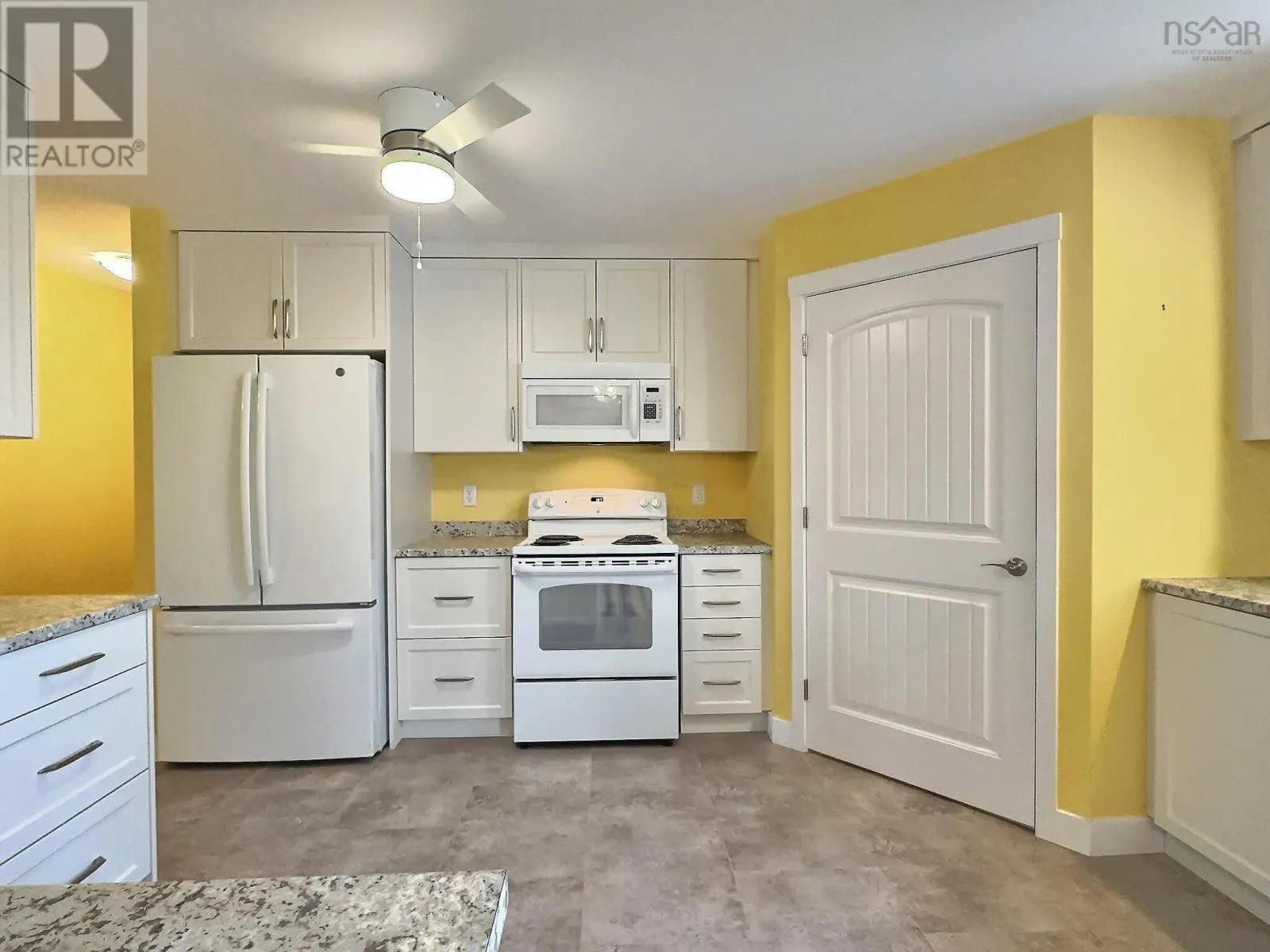 863 Gray Road|Livia Meadows