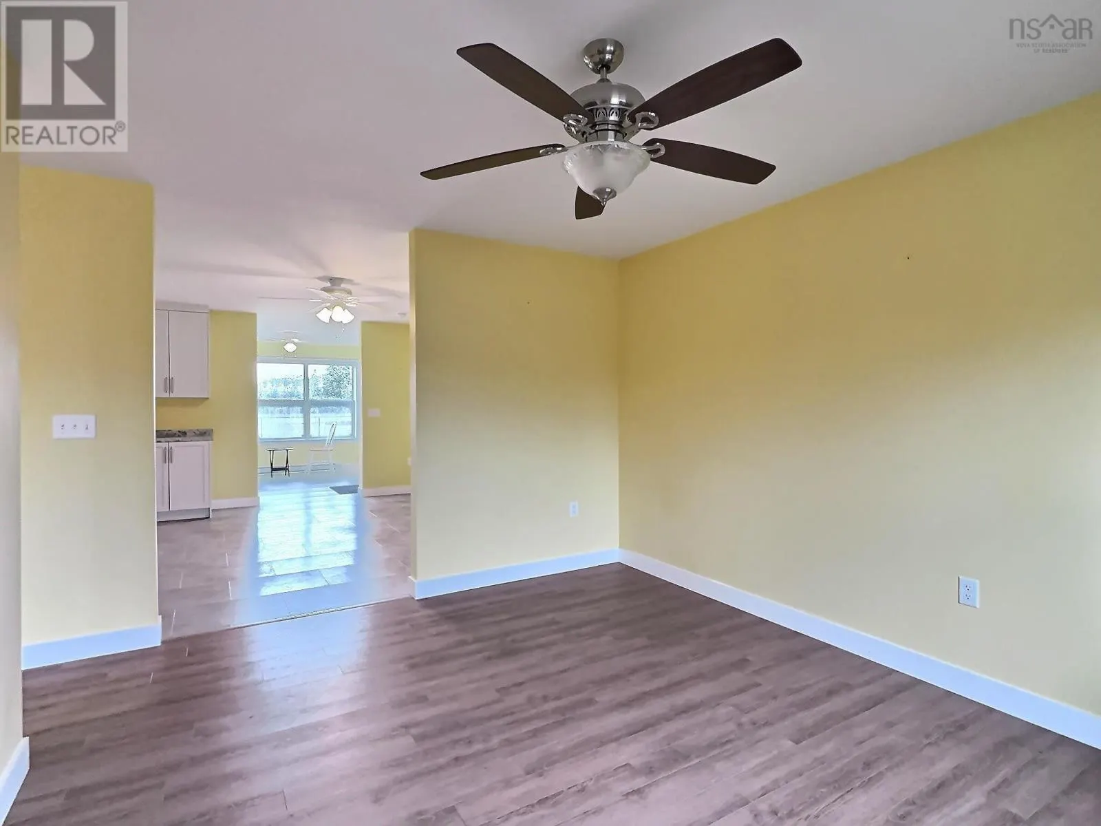 863 Gray Road|Livia Meadows