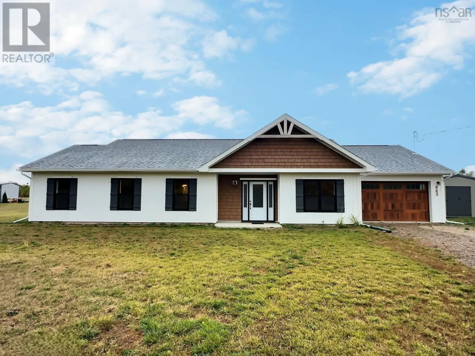 863 Gray Road|Livia Meadows