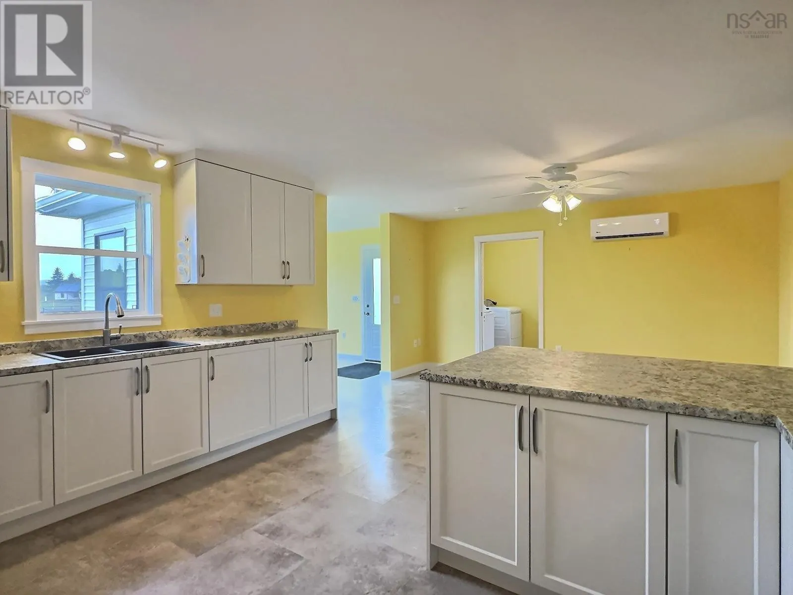 863 Gray Road|Livia Meadows