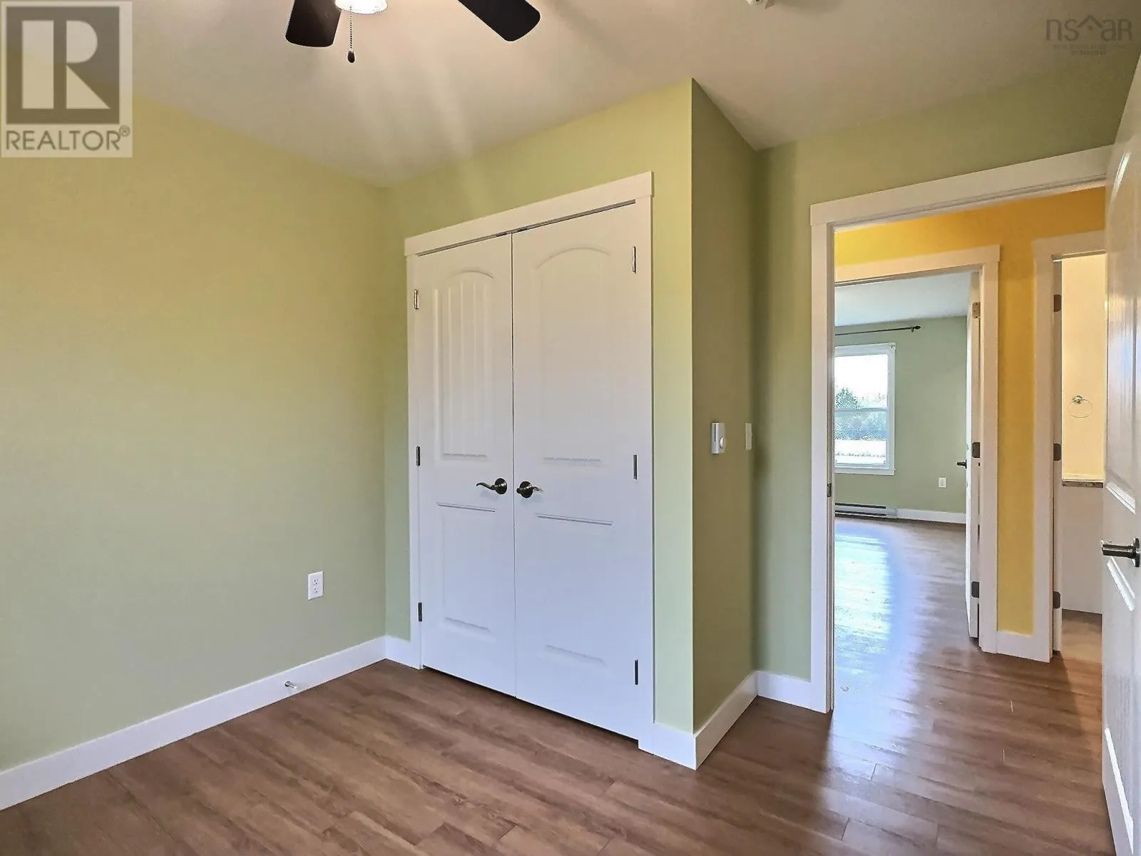 863 Gray Road|Livia Meadows
