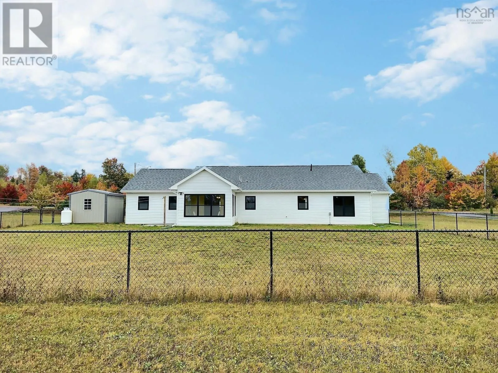 863 Gray Road|Livia Meadows