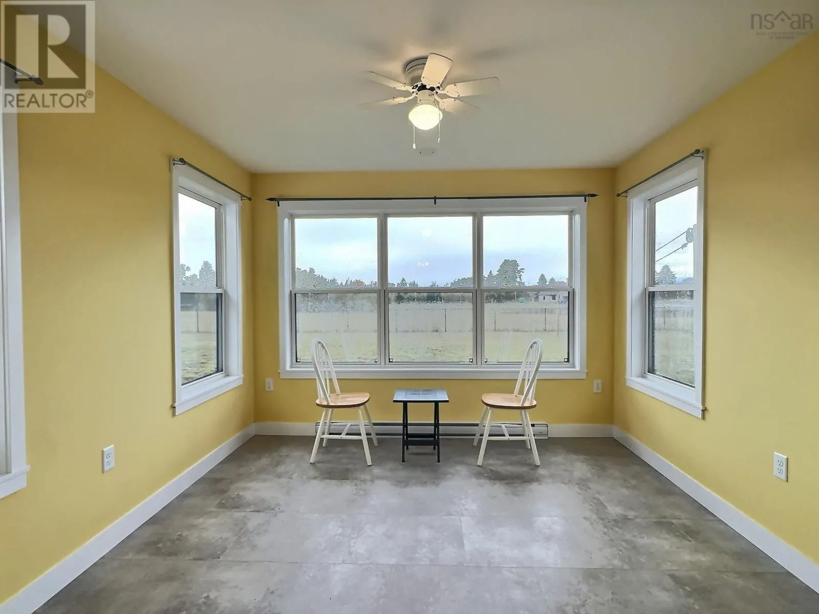 863 Gray Road|Livia Meadows