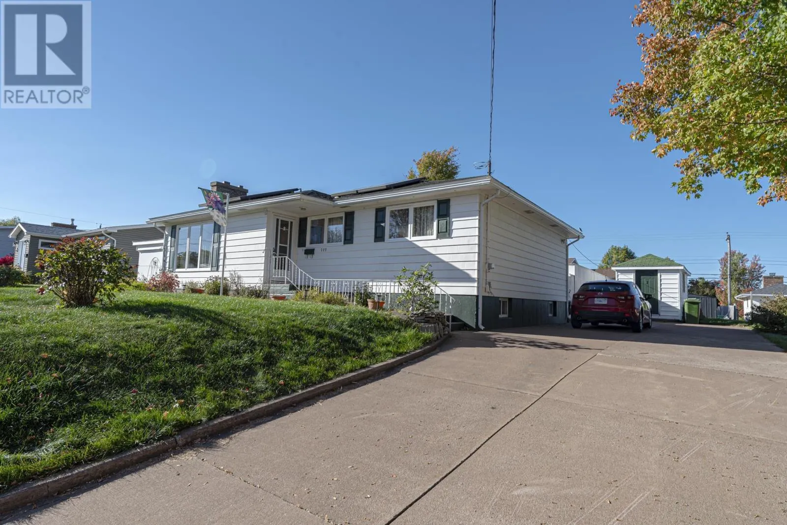 389 Dunbar Avenue