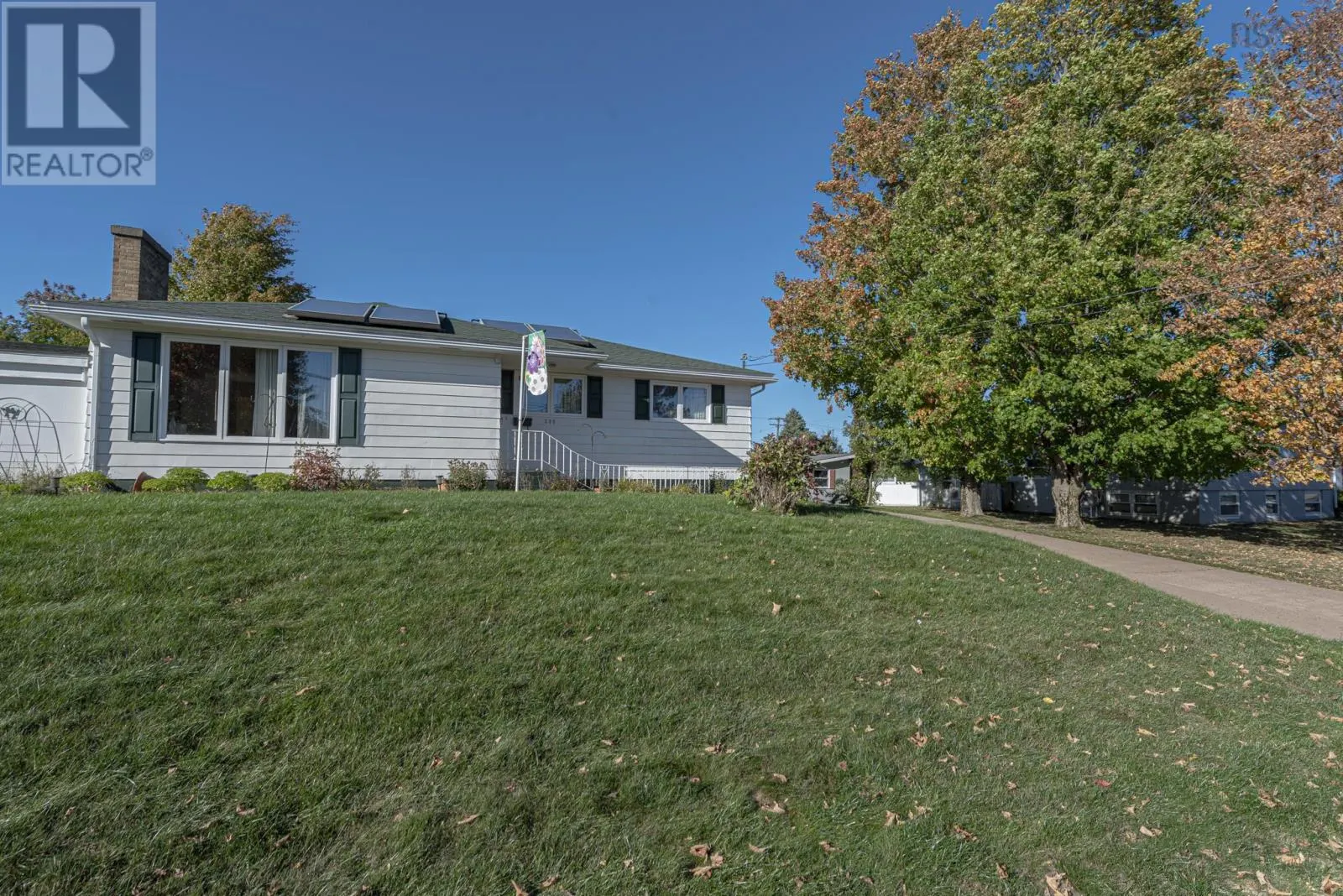 389 Dunbar Avenue