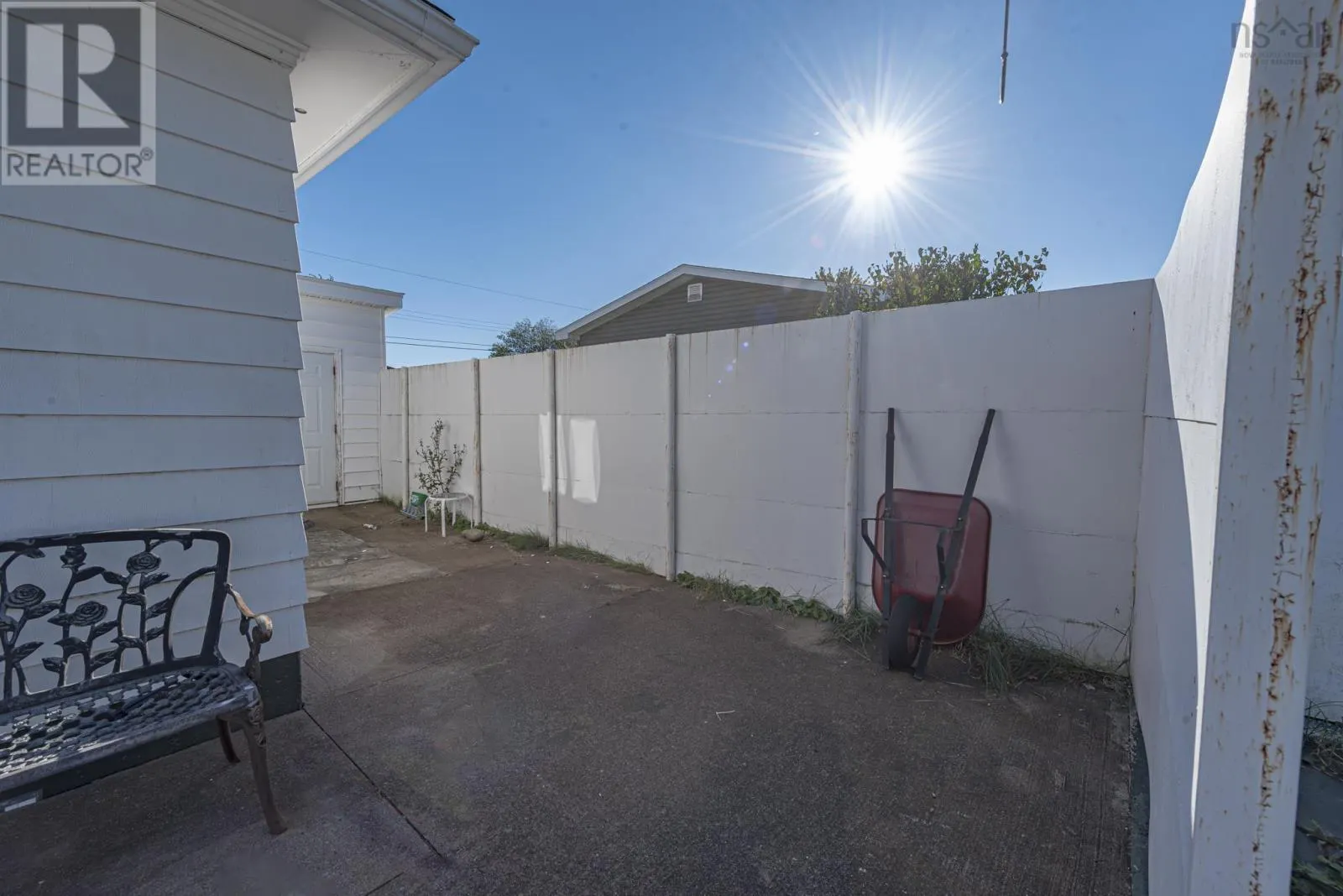 389 Dunbar Avenue