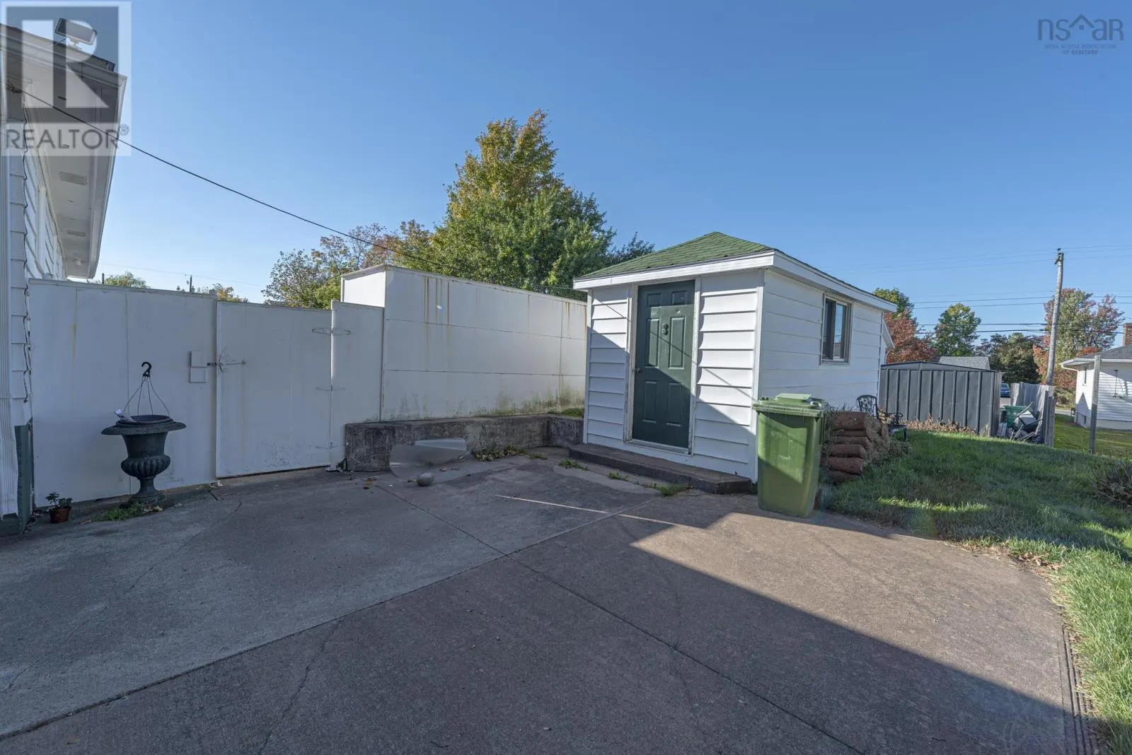 389 Dunbar Avenue