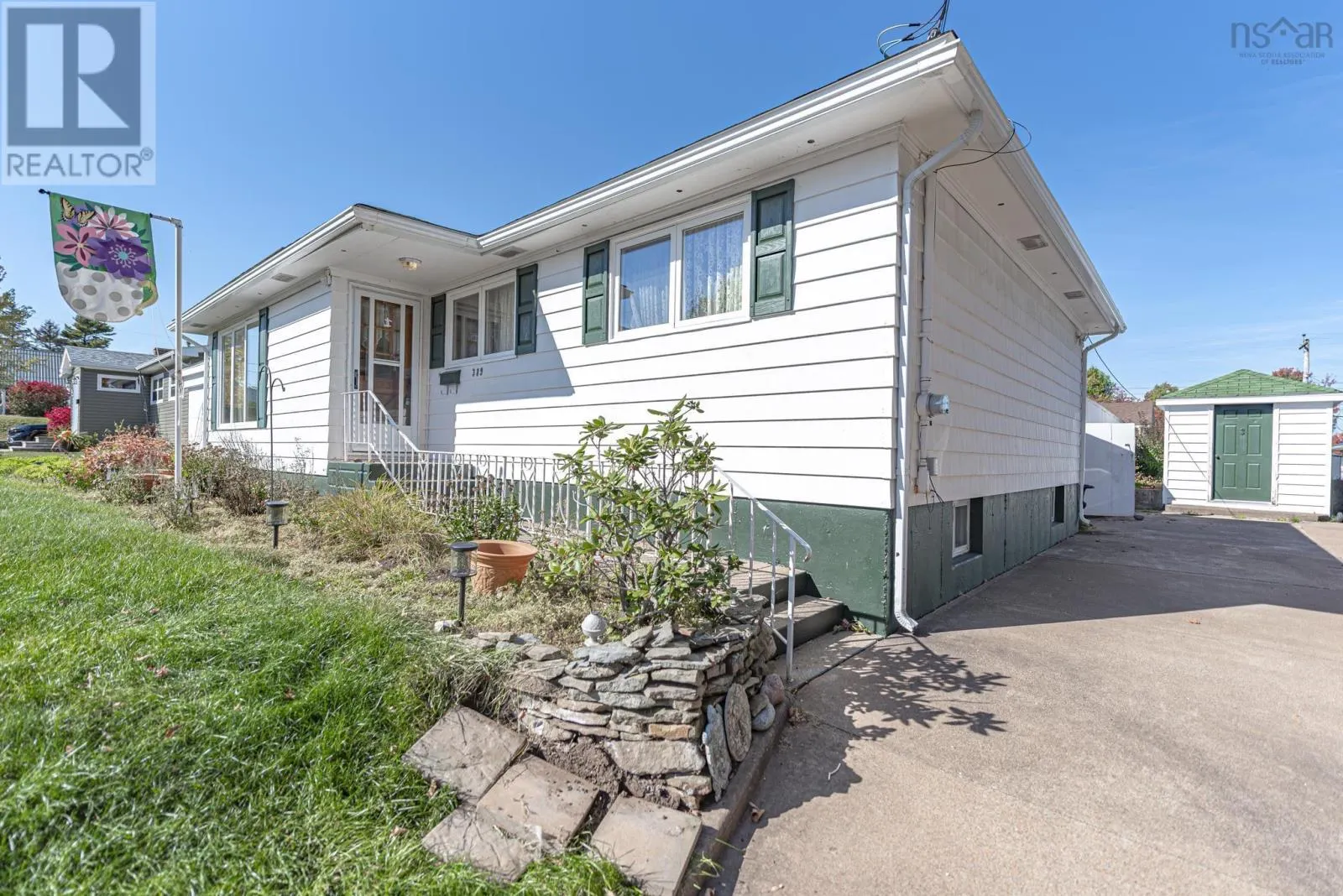 389 Dunbar Avenue