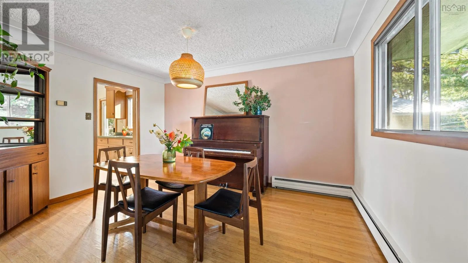 35 Ernest Avenue