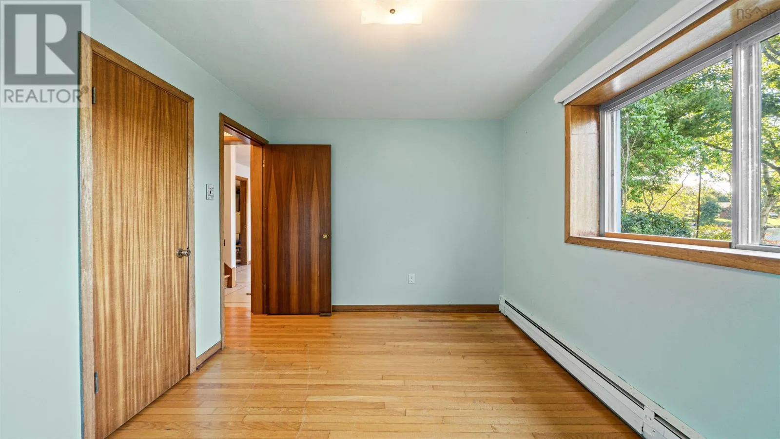 35 Ernest Avenue