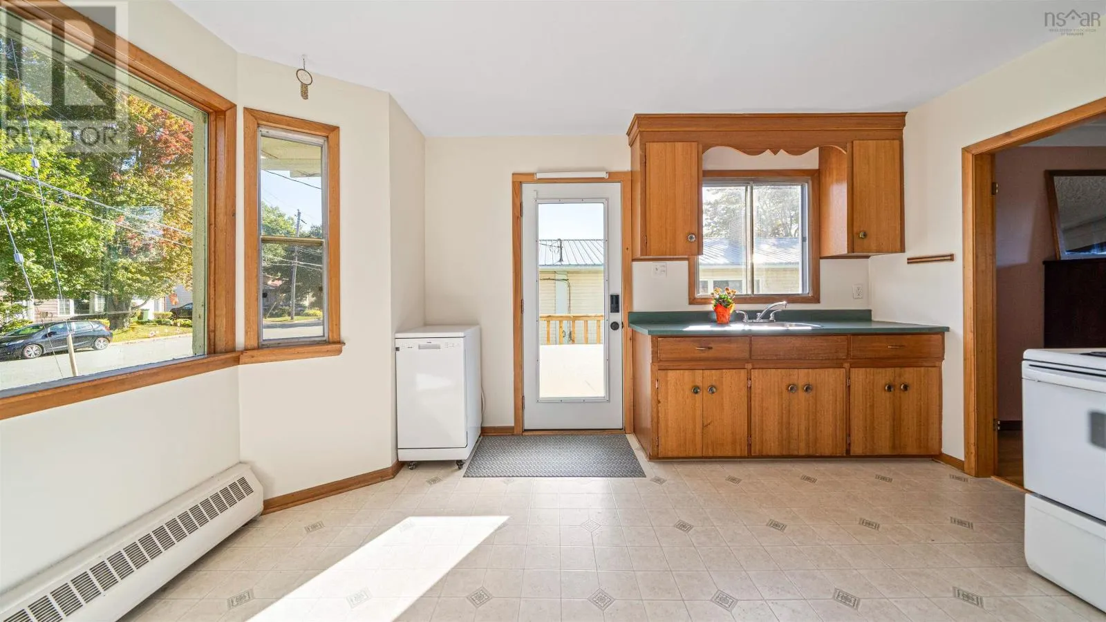 35 Ernest Avenue