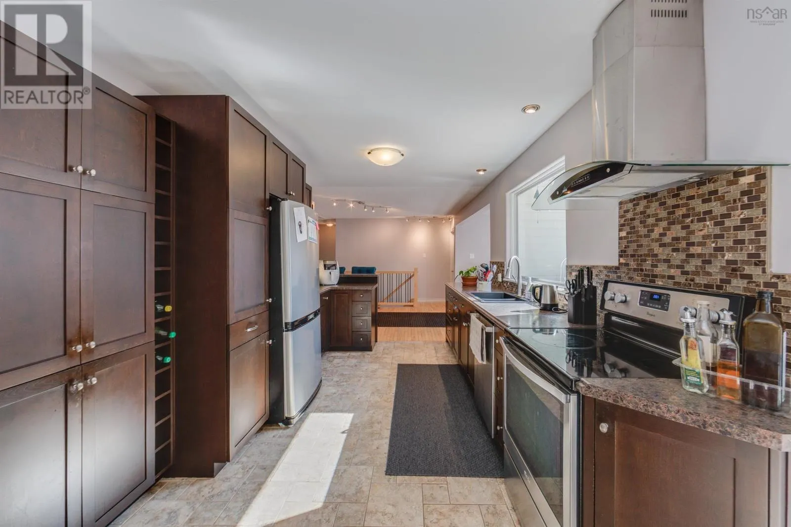 102 Maple Boulevard