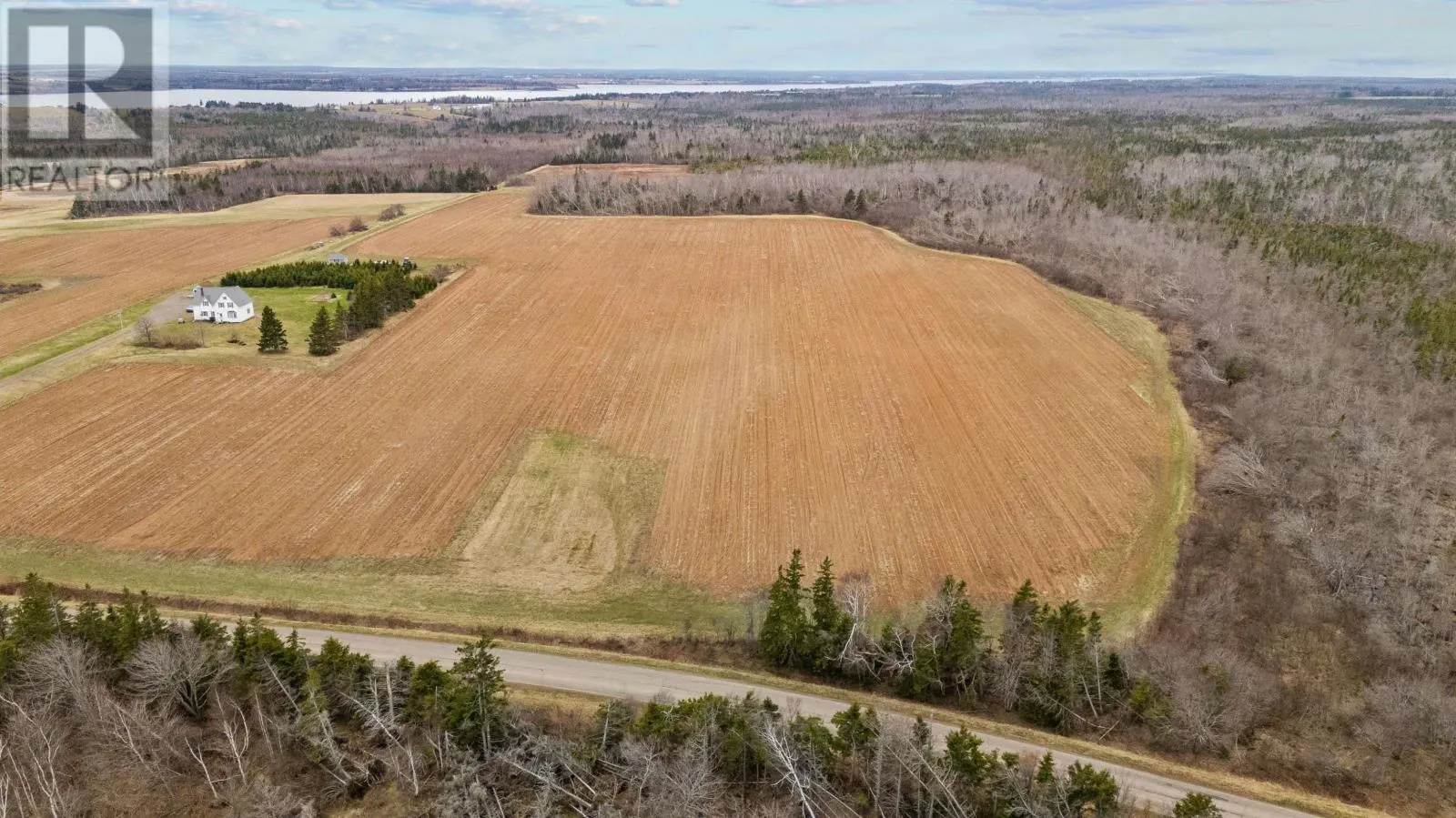 ACREAGE CABLE HEAD Road