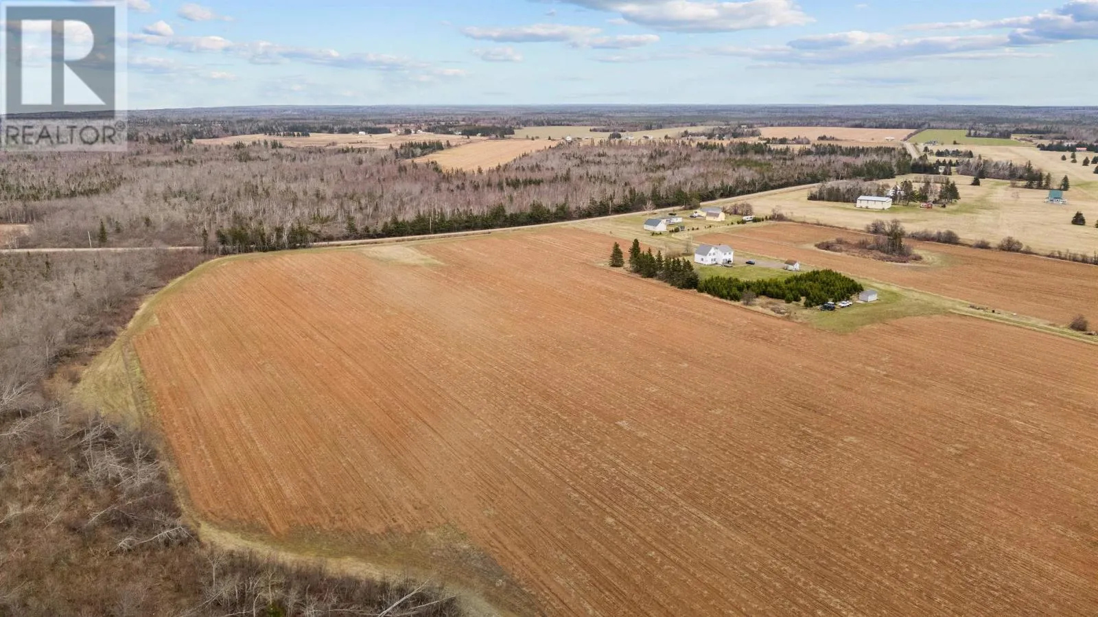 ACREAGE CABLE HEAD Road