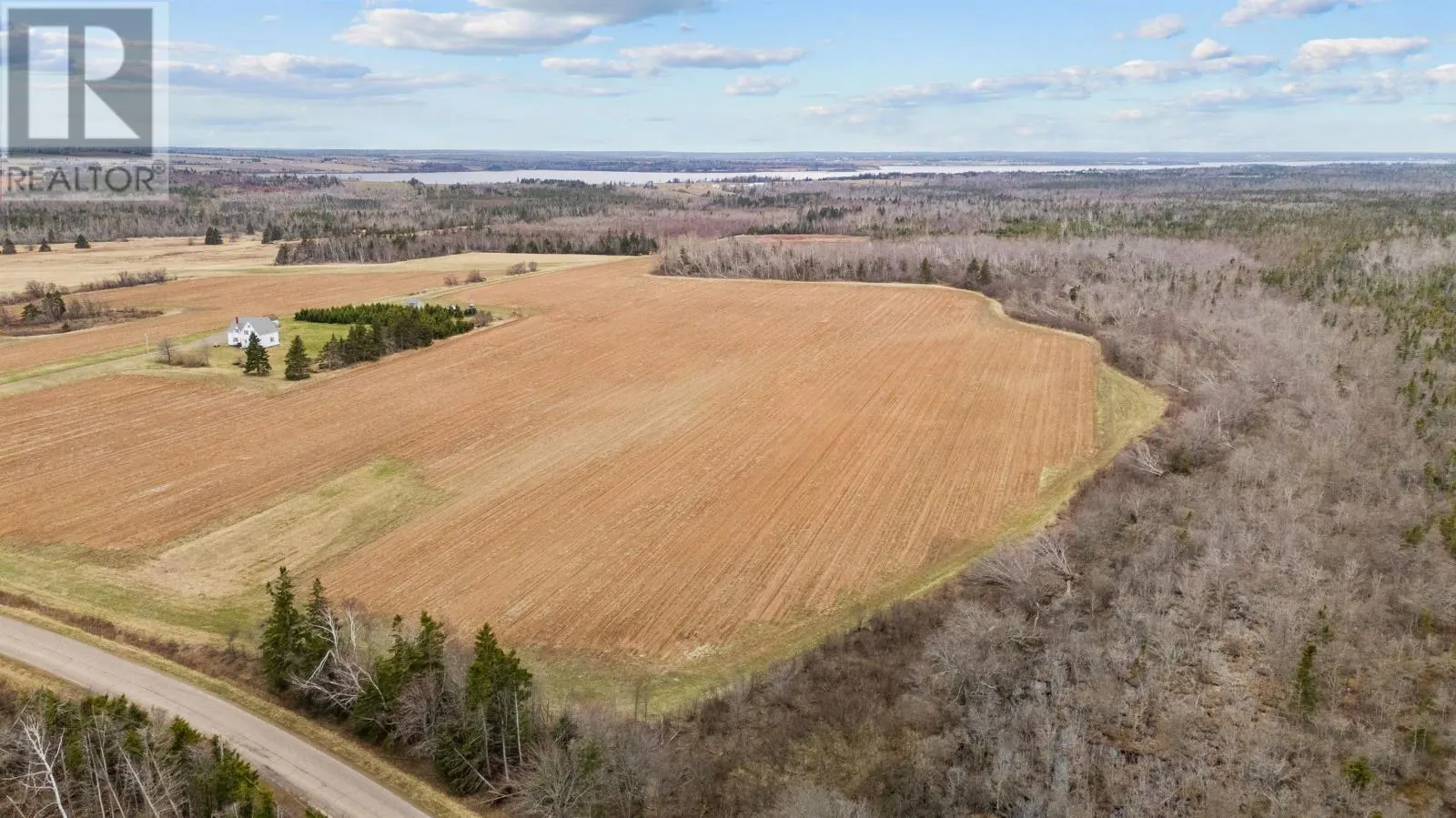 ACREAGE CABLE HEAD Road