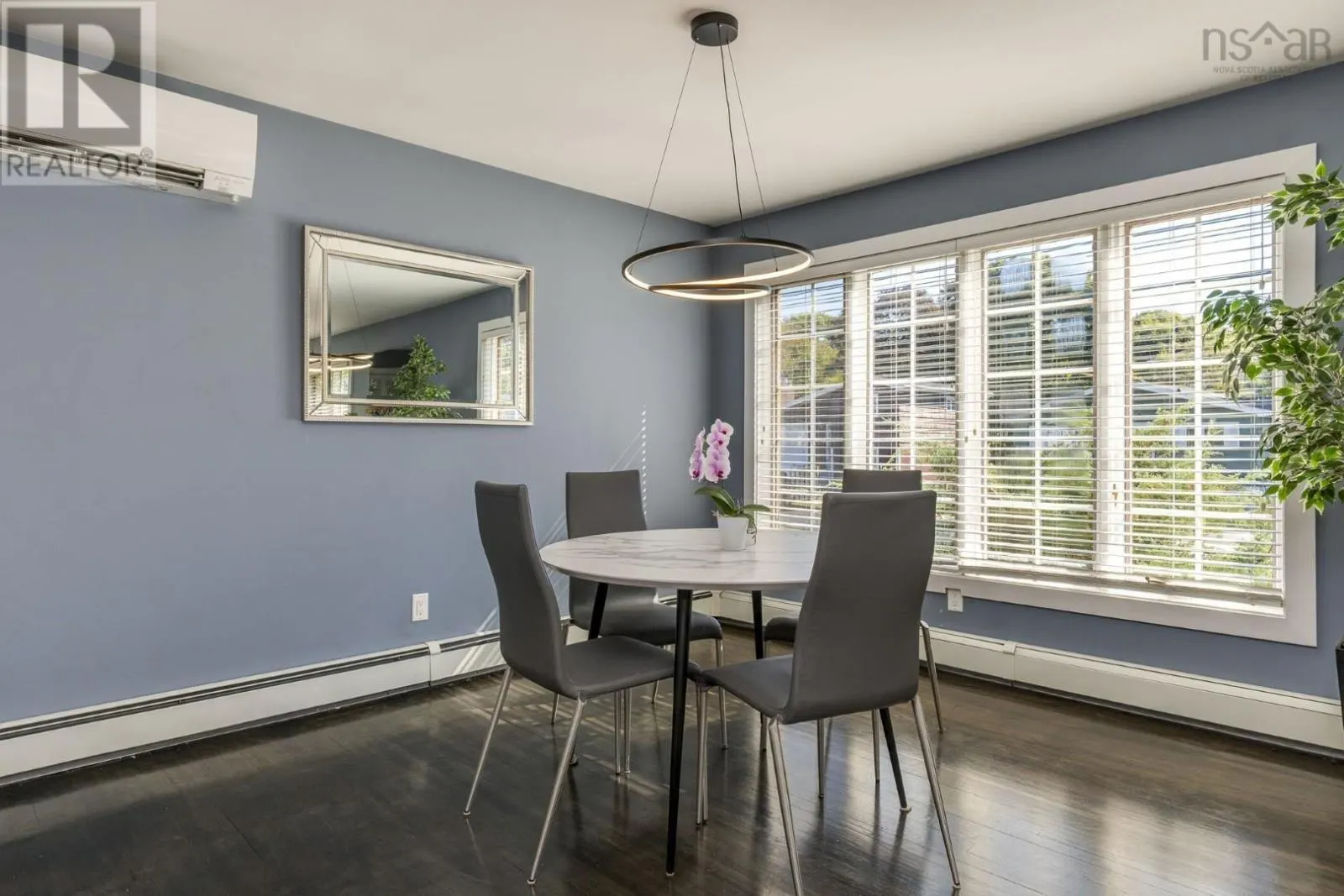 2 Ryland Avenue