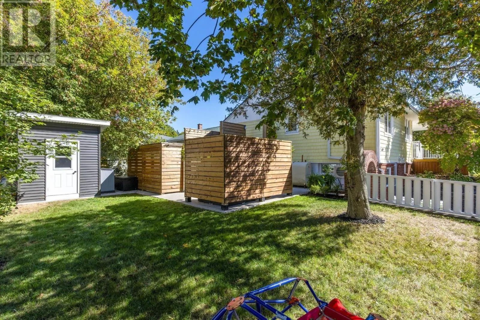 2 Ryland Avenue